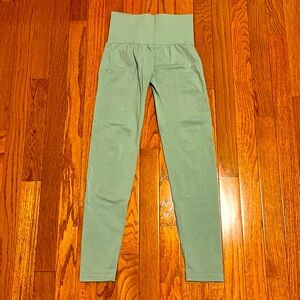 Light green NVGTN NV Seamless legging XS